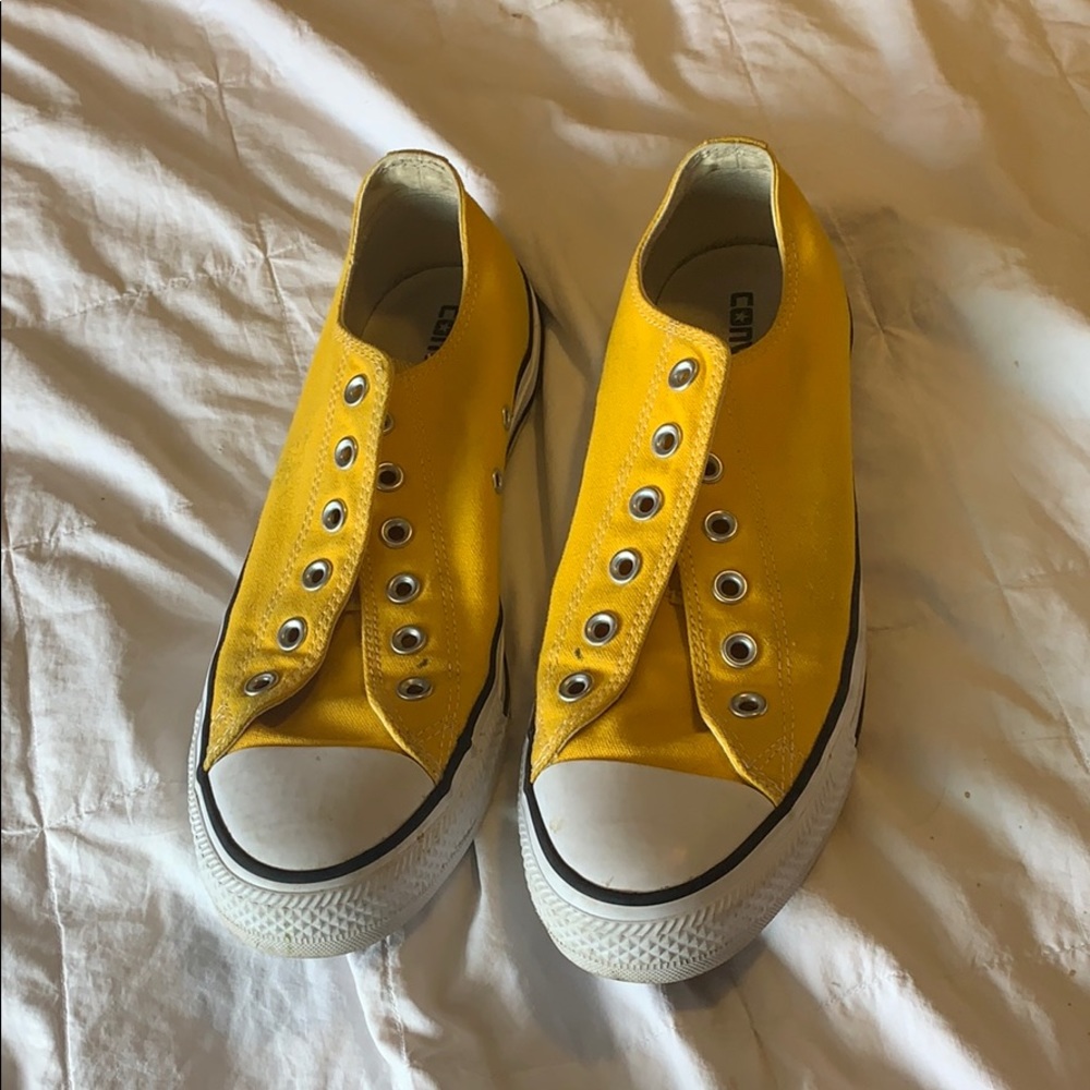 Yellow converse